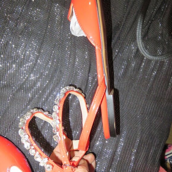 Vaila Vibrant Red Patent Crystal Embellished Ankle strap flats sandals NWT sz 9 - Picture 10 of 13